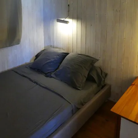 Un En Bois A La * Gruissan