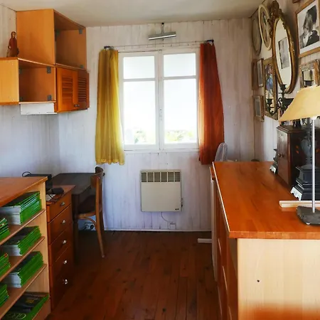 Un En Bois A La * Gruissan