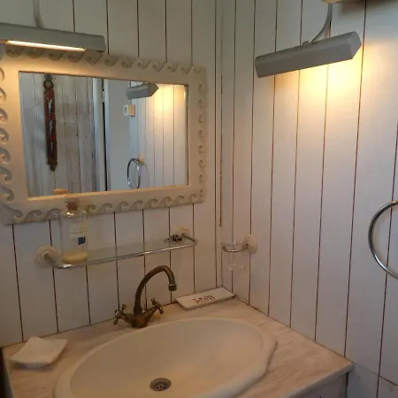 Un En Bois A La Hébergement de vacances Gruissan